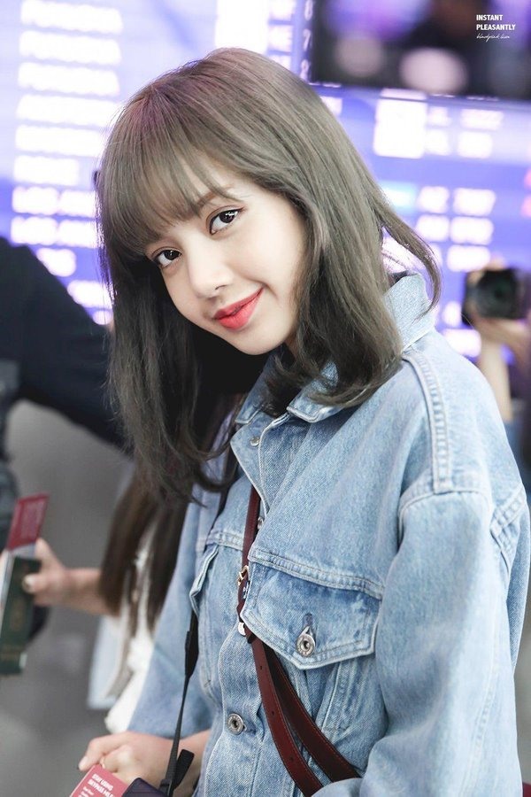 Lisa của Blackpink và 3 câu chuyện đau lòng mà cô phải trải qua